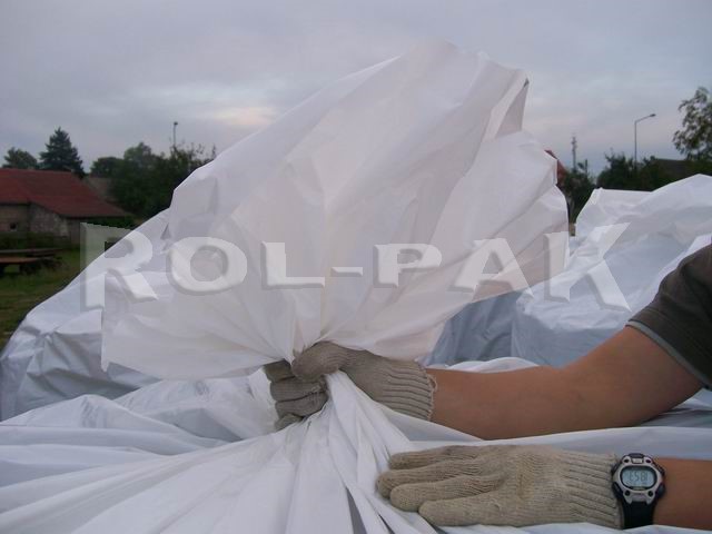 Nak�adanie work�w do sianokiszonki - VIDEO